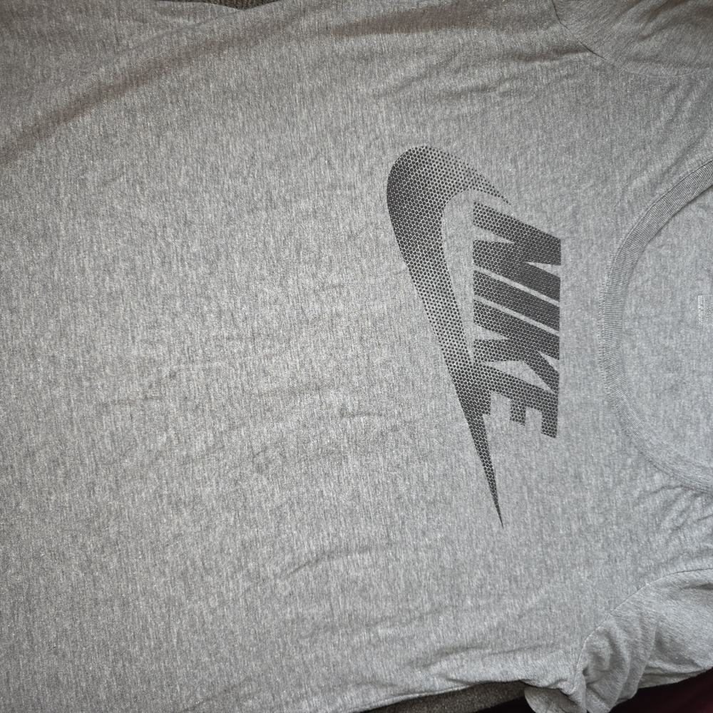 Nike Men's Heather Gray Logo Tee